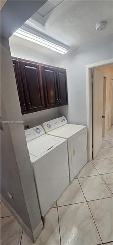 1211 NE 27th Ave, Pompano Beach, FL 33062