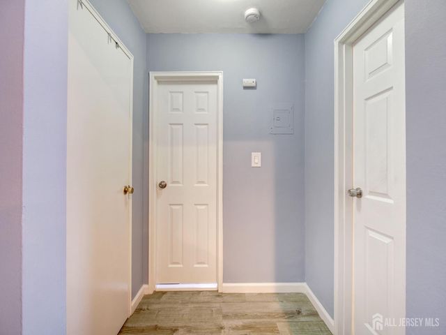 32-A Woodedge Avenue 8, Edison, NJ 08817