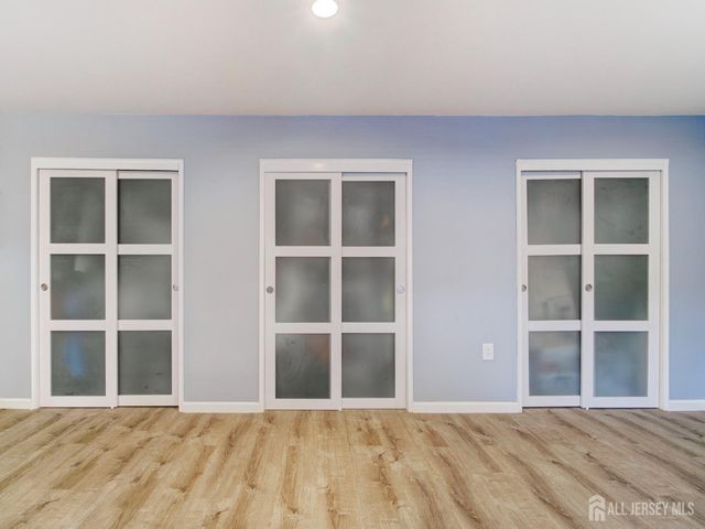 32-A Woodedge Avenue 8, Edison, NJ 08817