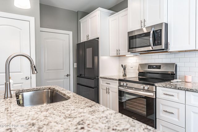 369 Moss Pink Drive, Vass, NC 28394