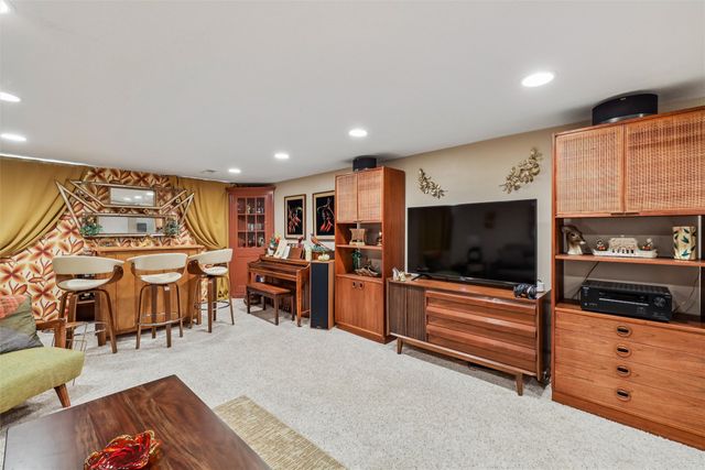 2900 34th Street, Des Moines, IA 50310