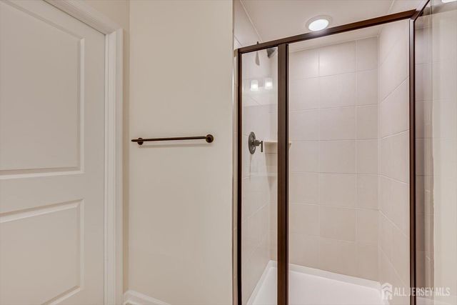 317 Sadie Circle, New Brunswick, NJ 08901