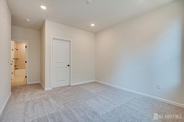 317 Sadie Circle, New Brunswick, NJ 08901