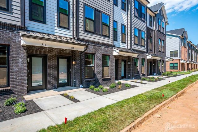 317 Sadie Circle, New Brunswick, NJ 08901