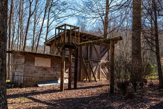 1316 Junaluska Road, Andrews, NC 28901