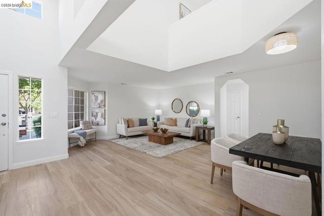 2590 Glen Isle Ave, Pleasanton, CA 94588