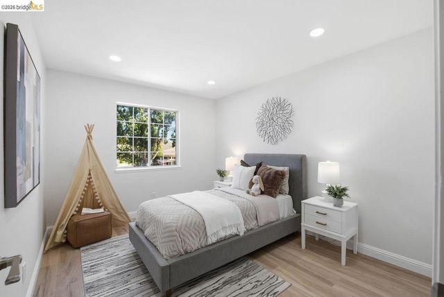 2590 Glen Isle Ave, Pleasanton, CA 94588