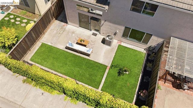 2590 Glen Isle Ave, Pleasanton, CA 94588