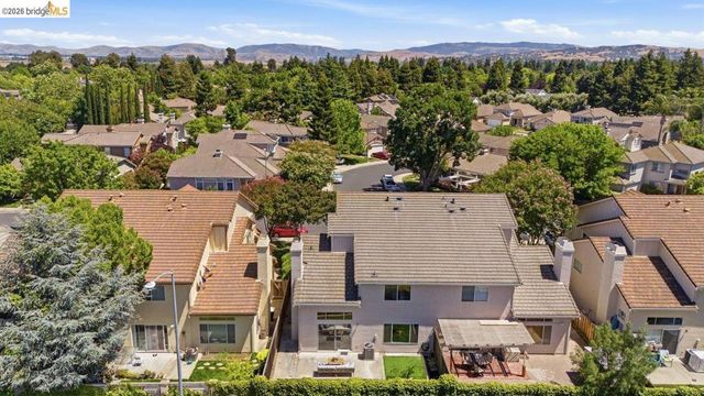 2590 Glen Isle Ave, Pleasanton, CA 94588