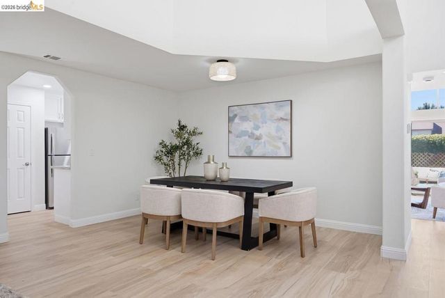 2590 Glen Isle Ave, Pleasanton, CA 94588