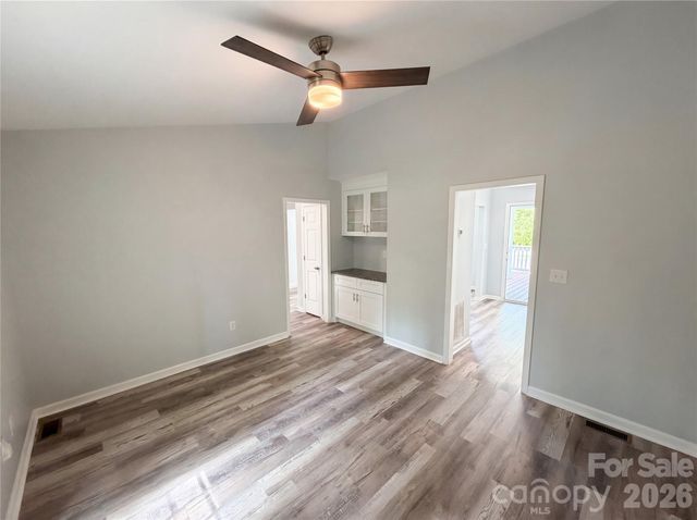 6628 Cool Water Court, Charlotte, NC 28215