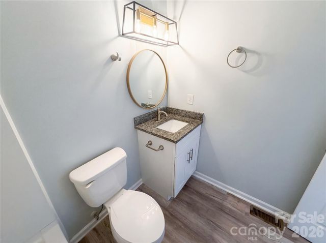 6628 Cool Water Court, Charlotte, NC 28215