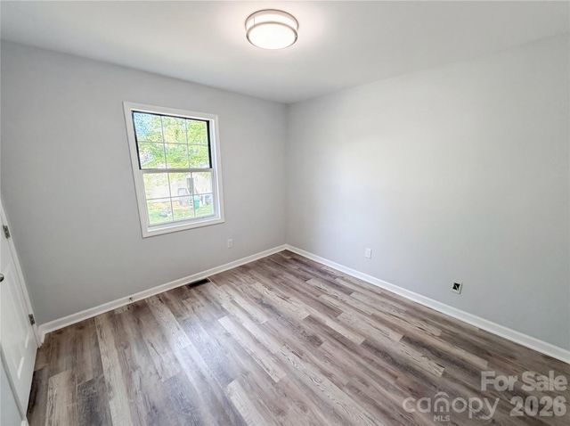 6628 Cool Water Court, Charlotte, NC 28215