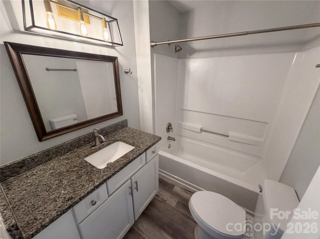 6628 Cool Water Court, Charlotte, NC 28215