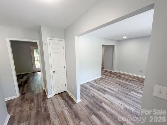 6628 Cool Water Court, Charlotte, NC 28215