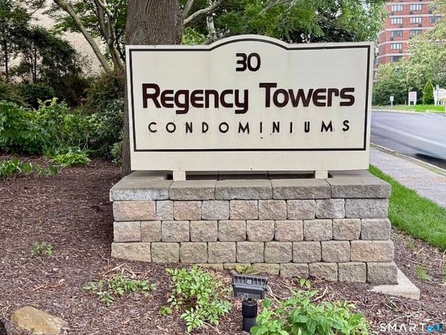 30 Woodland Street 9H, Hartford, CT 06105
