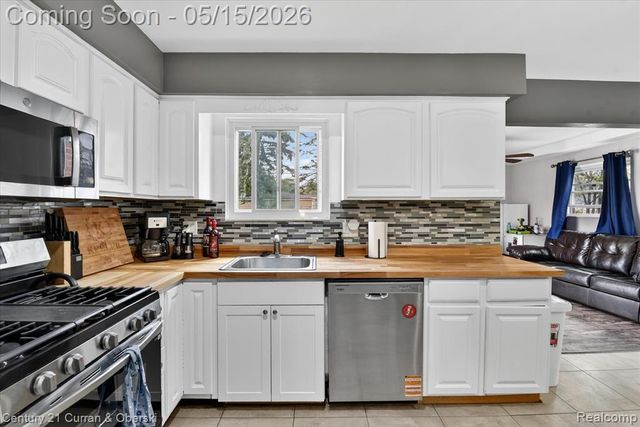35669 Hees Street, Livonia, MI 48150