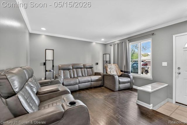 35669 Hees Street, Livonia, MI 48150