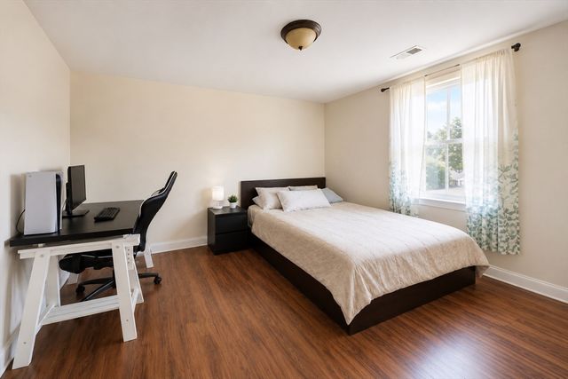 18 Vincent Ave 18, Belmont, MA 02478