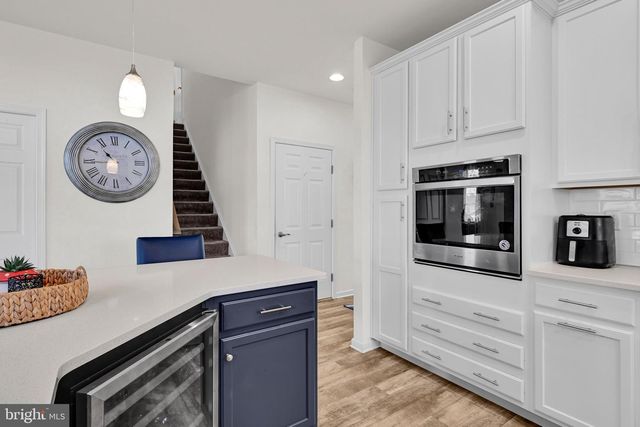 109 REPUBLIC TER, East Petersburg, PA 17520