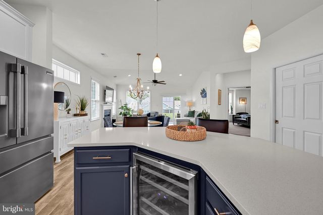 109 REPUBLIC TER, East Petersburg, PA 17520