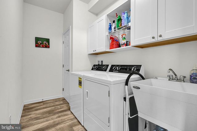 109 REPUBLIC TER, East Petersburg, PA 17520