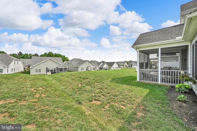 109 REPUBLIC TER, East Petersburg, PA 17520