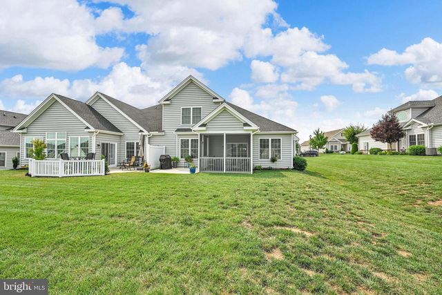 109 REPUBLIC TER, East Petersburg, PA 17520