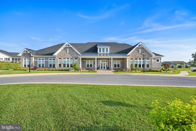 109 REPUBLIC TER, East Petersburg, PA 17520