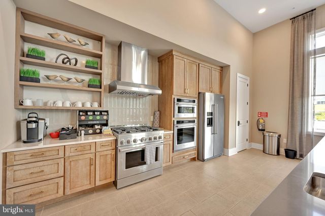 109 REPUBLIC TER, East Petersburg, PA 17520