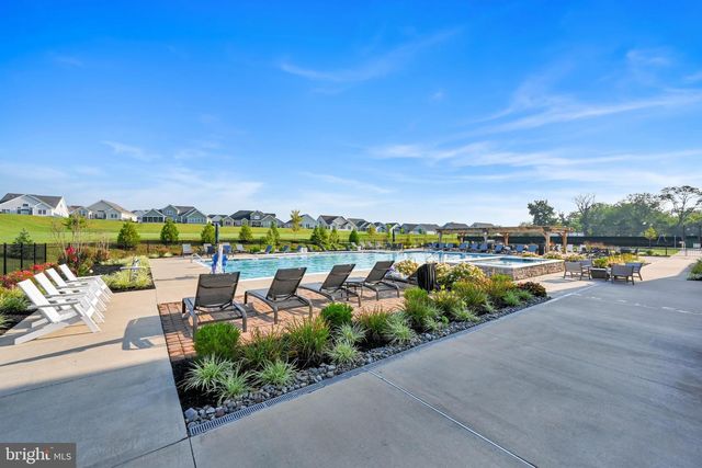 109 REPUBLIC TER, East Petersburg, PA 17520