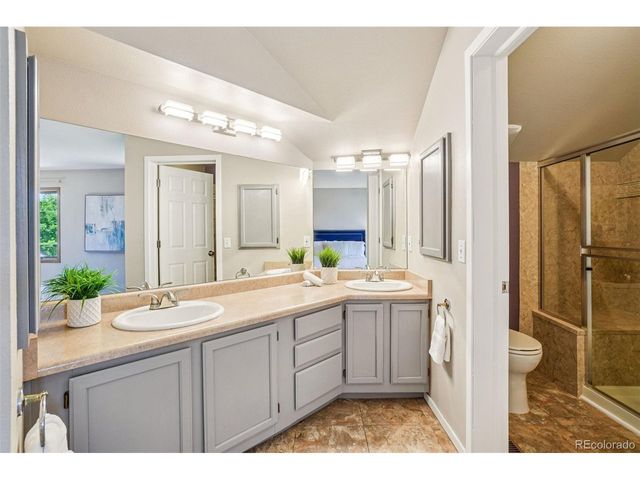 1310 S Monaco Pkwy 23-G, Denver, CO 80224