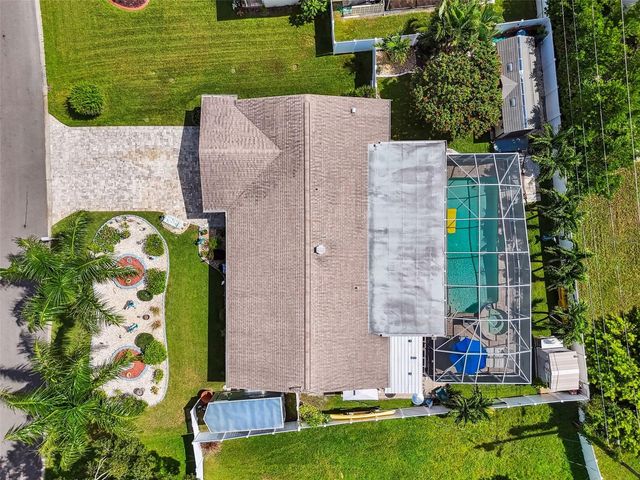 1389 SEABREEZE STREET, Clearwater, FL 33756