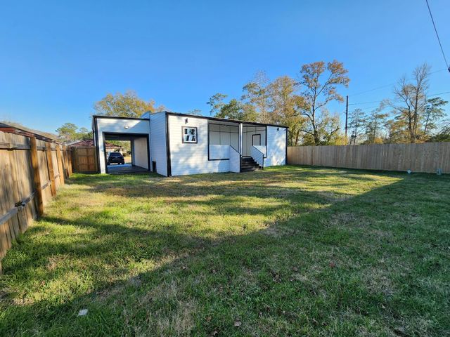 12107 Haroldson Forest Drive, Houston, TX 77044