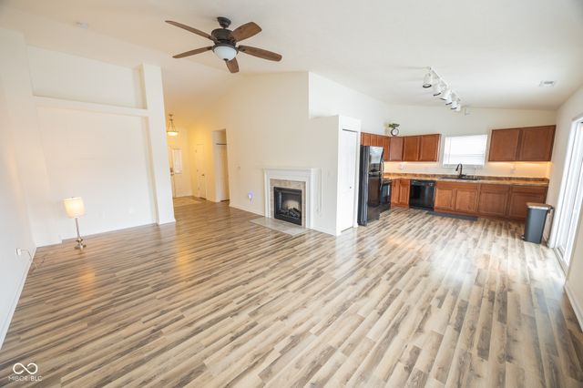 1212 Crabapple Road, Franklin, IN 46131