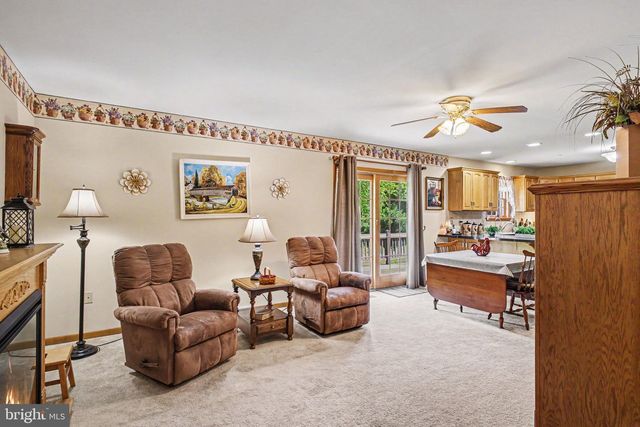 5 FISHER TER, Willow Street, PA 17584