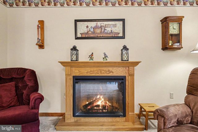 5 FISHER TER, Willow Street, PA 17584