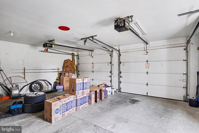 5 FISHER TER, Willow Street, PA 17584
