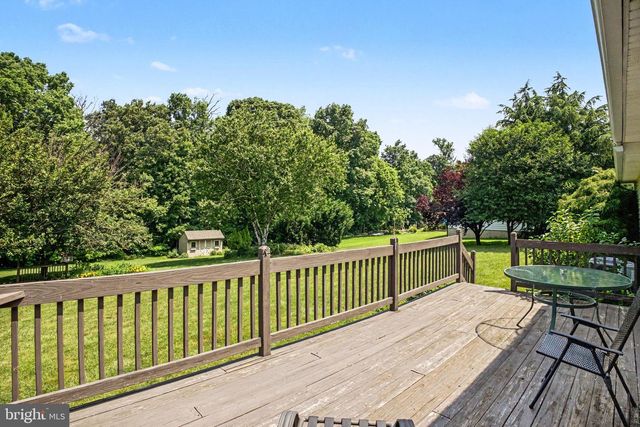 5 FISHER TER, Willow Street, PA 17584