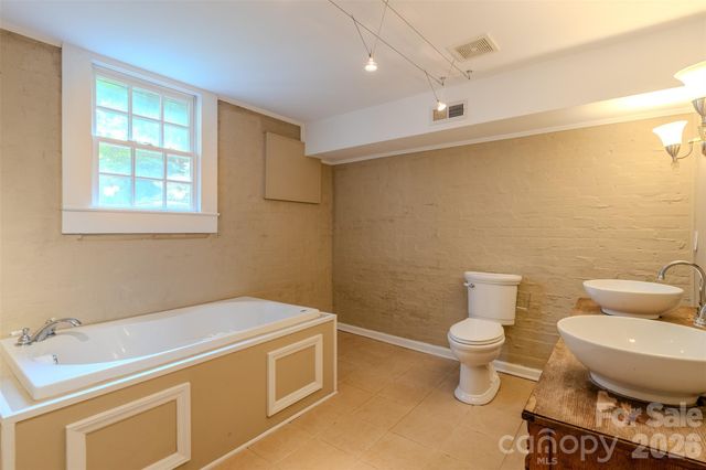 1310 S York Road, Gastonia, NC 28052