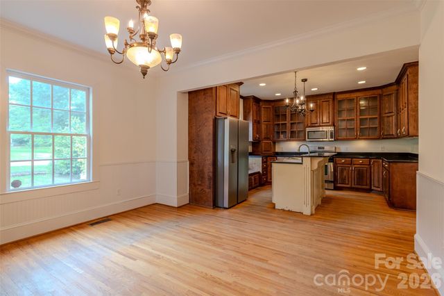 1310 S York Road, Gastonia, NC 28052