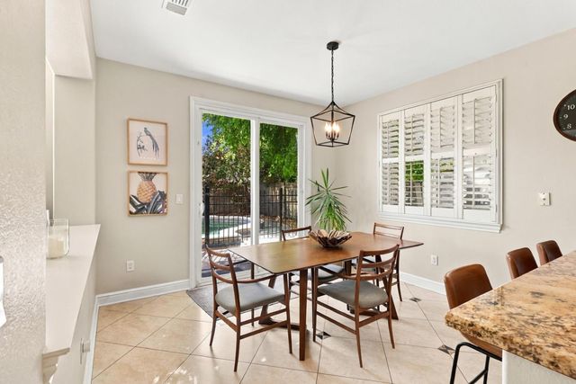 7121 Paul Do Mar Way, Elk Grove, CA 95757