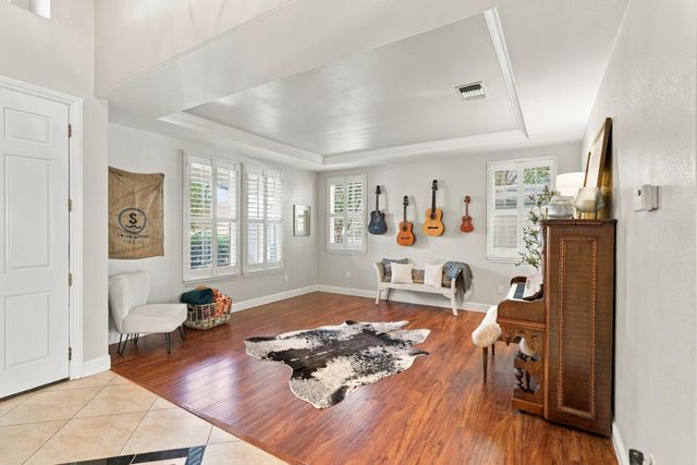 7121 Paul Do Mar Way, Elk Grove, CA 95757