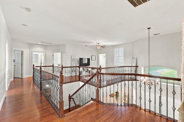 7121 Paul Do Mar Way, Elk Grove, CA 95757