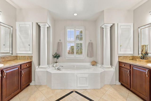 7121 Paul Do Mar Way, Elk Grove, CA 95757