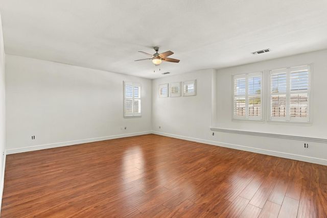7121 Paul Do Mar Way, Elk Grove, CA 95757