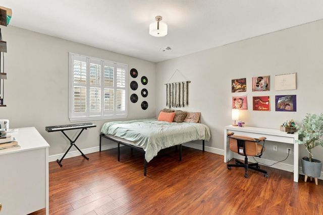 7121 Paul Do Mar Way, Elk Grove, CA 95757