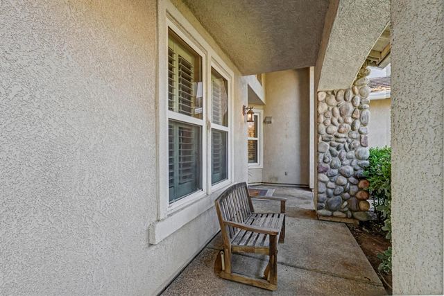 7121 Paul Do Mar Way, Elk Grove, CA 95757