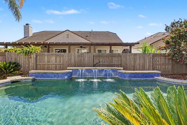 7121 Paul Do Mar Way, Elk Grove, CA 95757