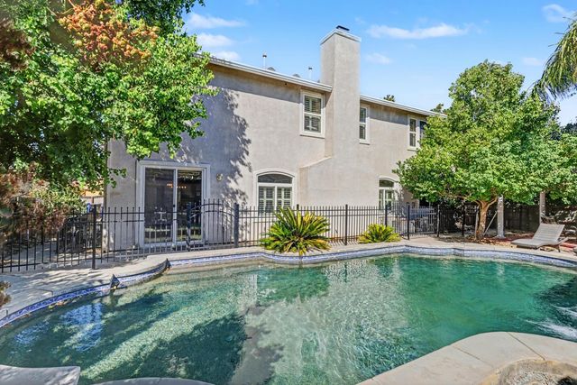 7121 Paul Do Mar Way, Elk Grove, CA 95757